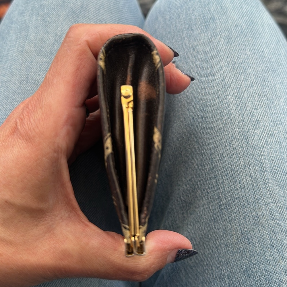 Longchamp Brown tan and Gold coin pouch with Horse Design - Picture 5 of 10